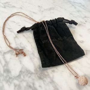 Michael Kors rose gold tones toggle necklace